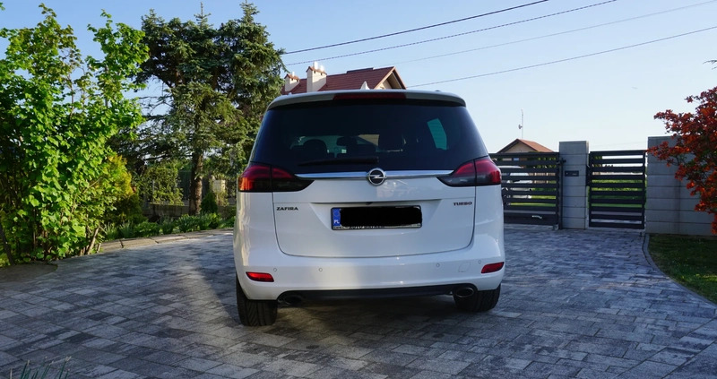 Opel Zafira cena 81000 przebieg: 87830, rok produkcji 2017 z Lębork małe 154